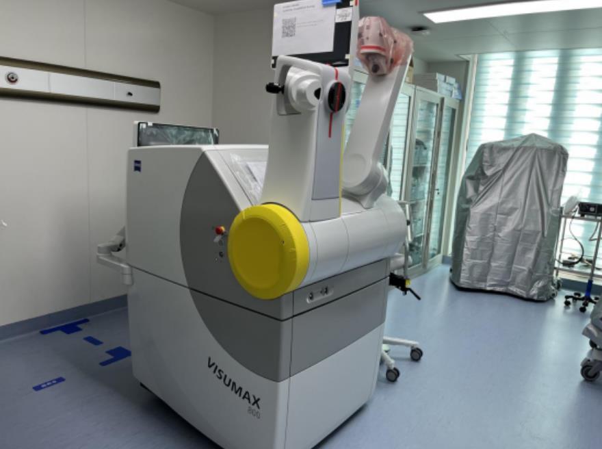 新一代機(jī)器人全飛秒VISUMAX 800落地蘭州普瑞眼科